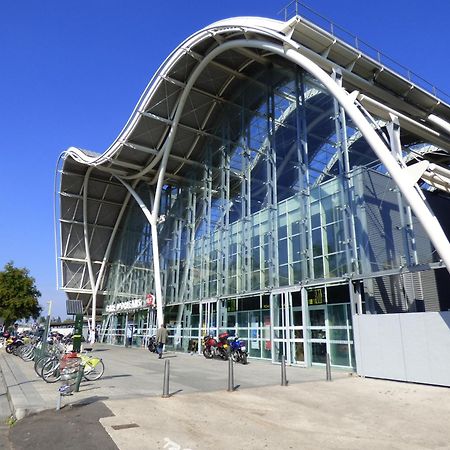 Апартаменти 37M2 Lumineux Face Gare Sncf, Wifi Et Cafe Et The Offerts Орлеан Екстер'єр фото